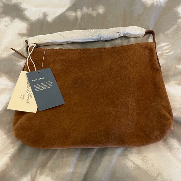 Universal Thread Bags New Universal Threads Suede Crossbody 95 X 2